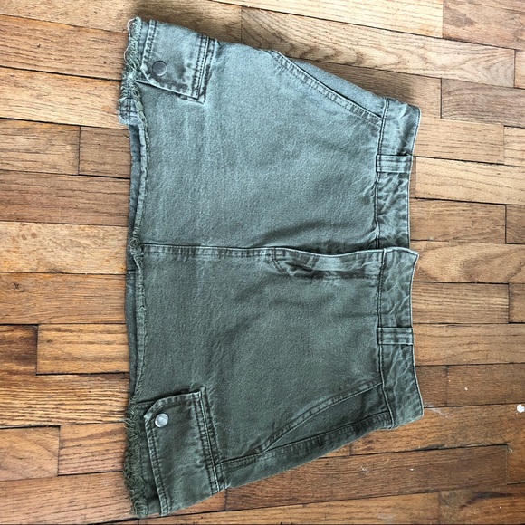 Pull&Bear Dresses & Skirts - H&M cargo mini skirt Pull&Bear Dresses & Skirts - H&M cargo mini skirt